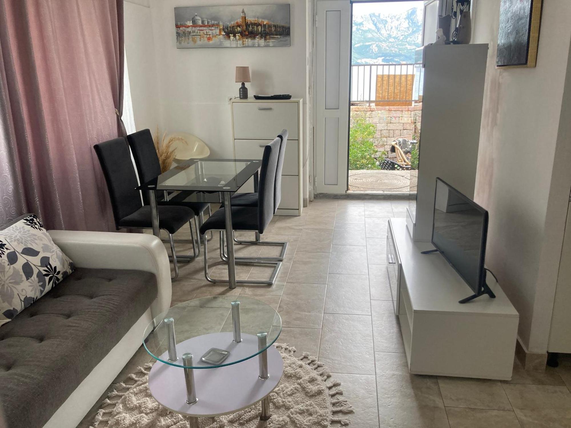 Apartman Plaza Stari Grad Pjena Od Mora *